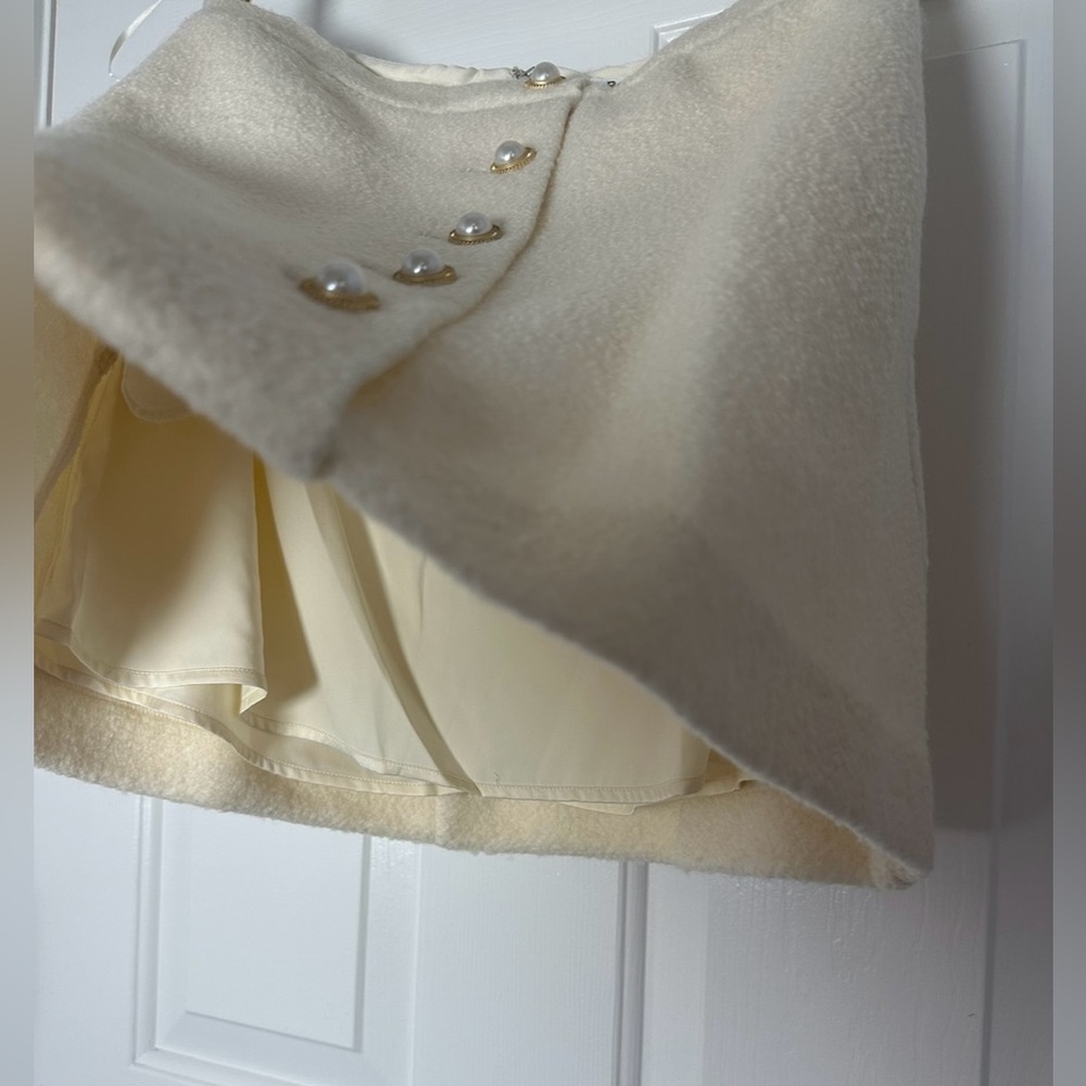 NWOT Reformation Brielle Skirt in Ivory - Picture 10 of 10
